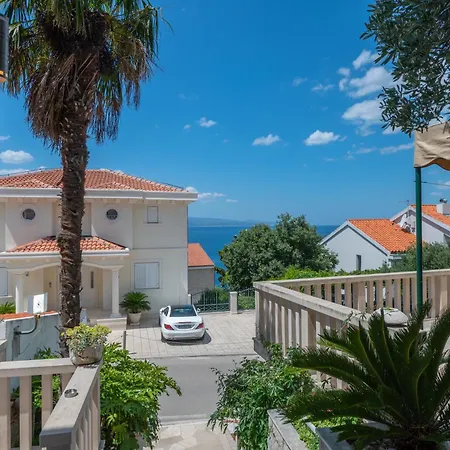 Vera I Ciro Novak 2, Sea View And Free Parking Brela